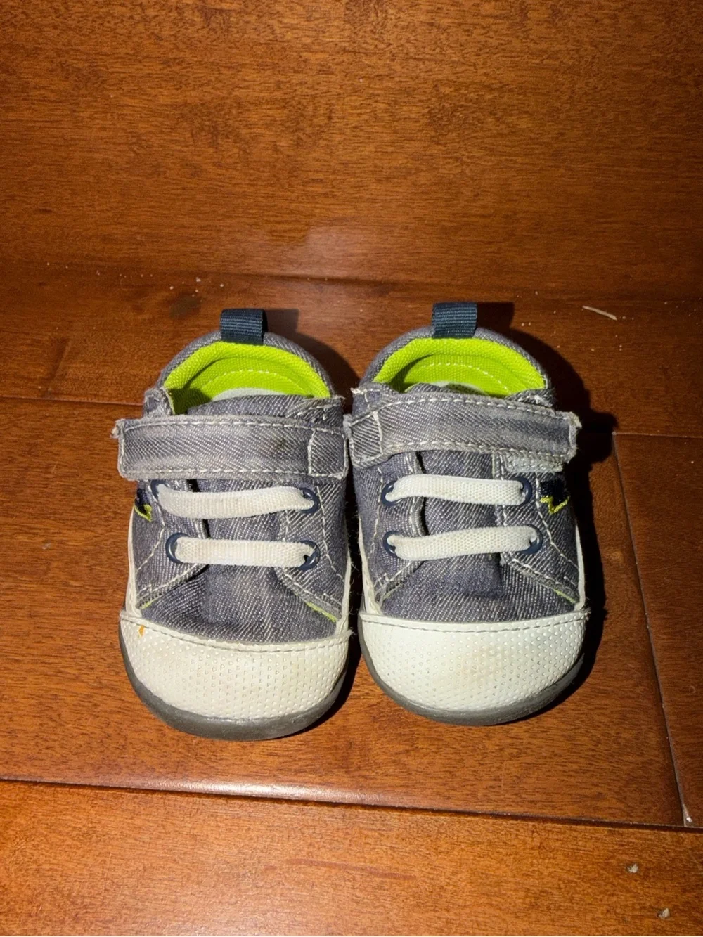 See Kai Run First Walker Canvas Sneakers in Gray